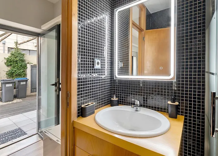 Annex Bedroom - Garden