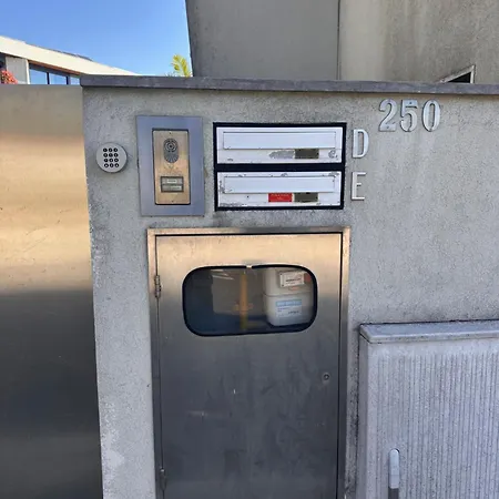 홈스테이 Annex Bedroom-oporto Garden 포르투