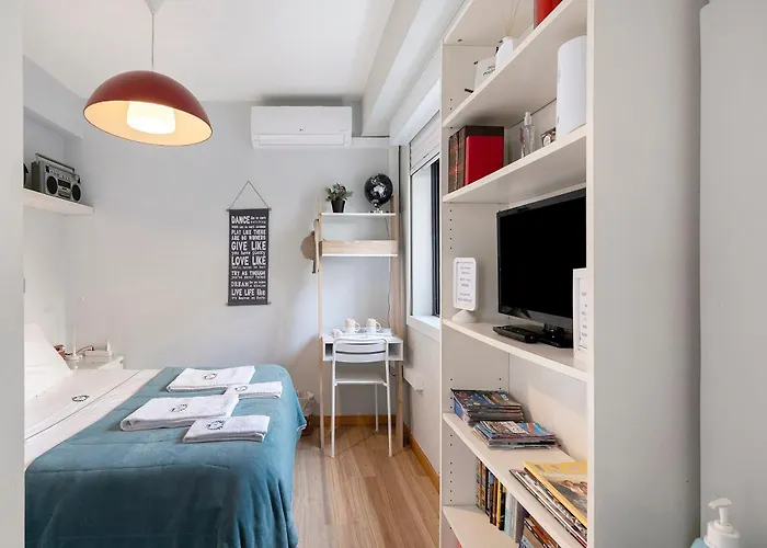 Annex Bedroom - Garden בית נופש *